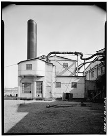 Portland General Electric boiler 16 west side - Portland Oregon.jpg