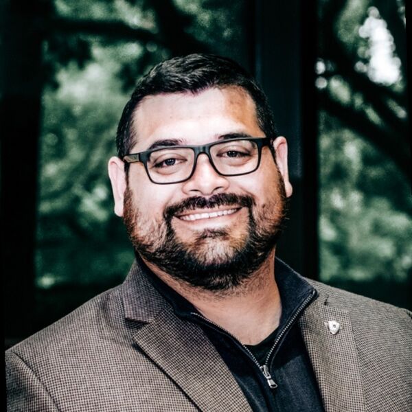 File:Akoni Hinojosa.jpeg